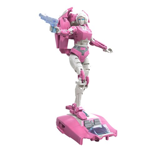 Transformers Earthrise: Arcee